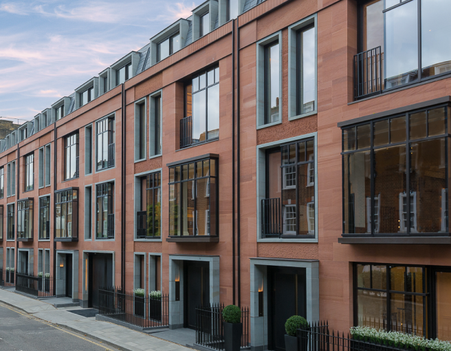 Knighton Place Valouran